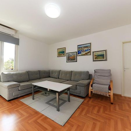 Apartmani Tonci Pag พาก ภายนอก รูปภาพ